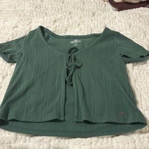 Sage green knit short sleeve, two ties in the front